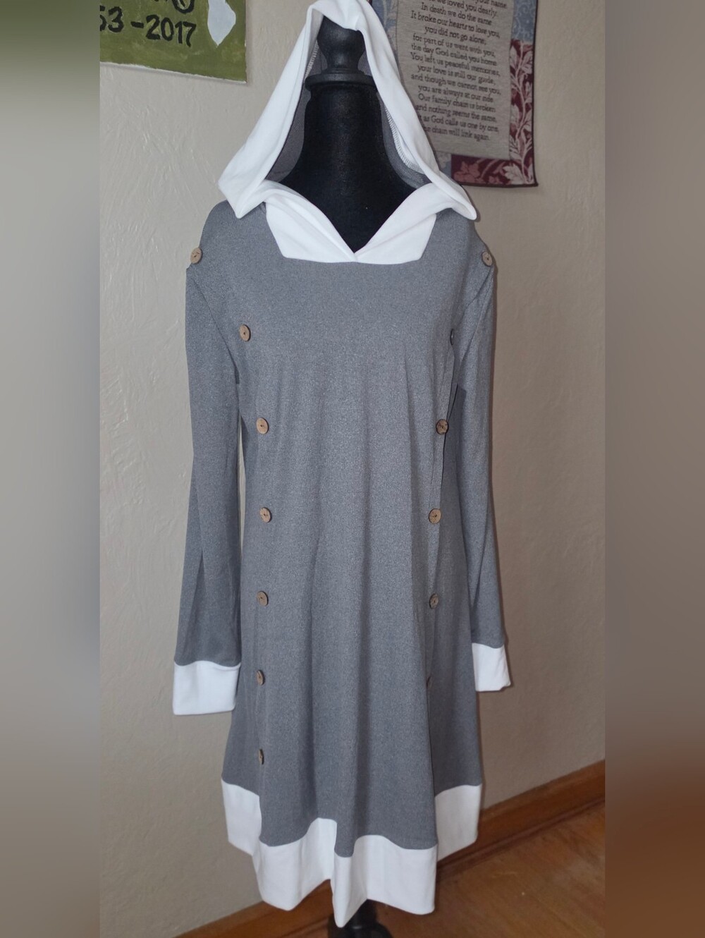 2XL Gray and White Hooded Button-Accent Dress
